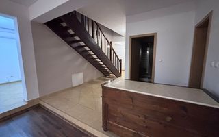 Casa individuala frumoasa si spatioasa in Giroc - Poză 4