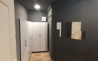 Spatiu comercial de ichiriat - DECEBAL -VITRINA 8 mp - Poză 1