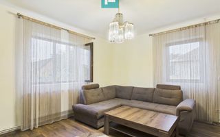 Casă cu 4 camere și teren de 5538 mp în Macea - Poză 3