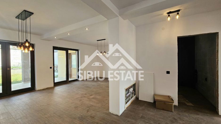 Casa noua 4 dormitoare Sibiu Sura Mica - Poză 17