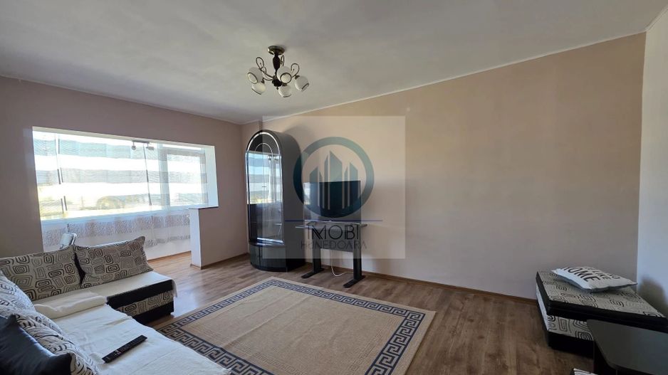 Apartament 3 camere, Decomandat, 74 mp, Deva – Bd. Decebal, Bloc 23 - Poză 3