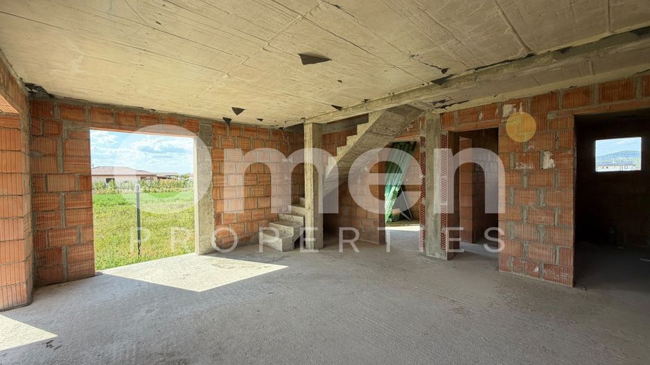 Casa la rosu de vanzare | 120 mp | 5 ari de teren | sat Sasar - Poză 3