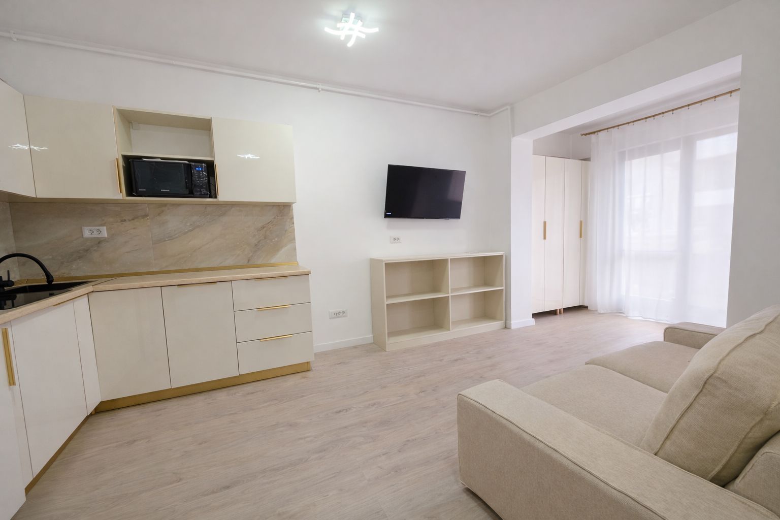 Garsonieră modernă de închiriat – Pipera | imobil nou | parcare - Poză 4