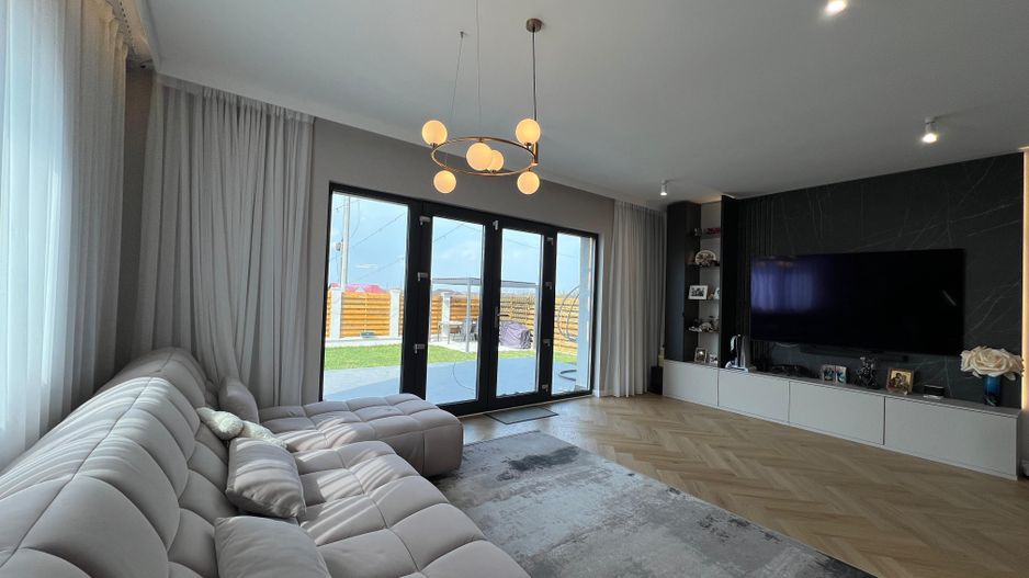 Vilă de Lux lângă Pădurea Balotești – Rafinament, Natură și Design Personalizat - Poză 5