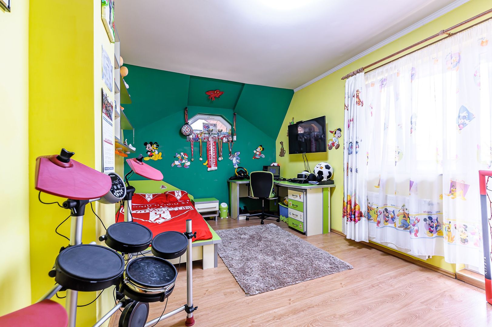 Oază de verdeață în Arad, cartier Pârneava, Arad - Poză 11