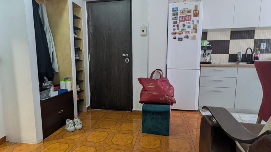 Apartament cu 2 camere decomandat de vânzare – Zona Stejarului - Poză 3