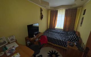 APARTAMENT 3 CAMERE ETAJ 4 VISOI - Poză 4