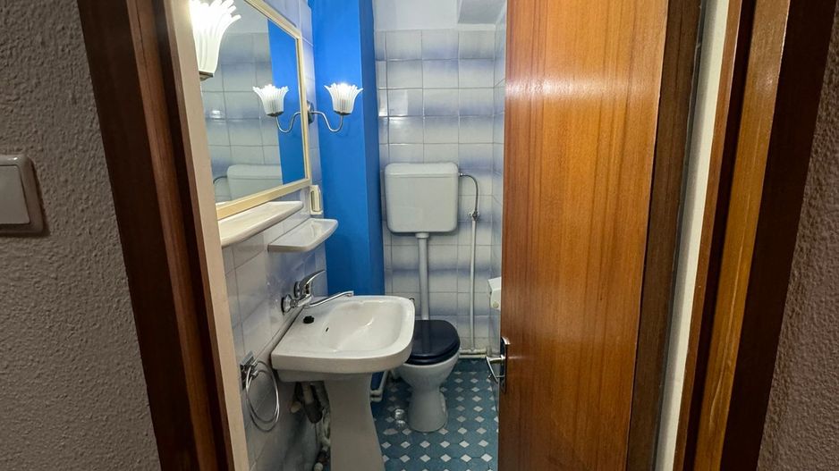 De vanzare apartament 3 camere - Poză 12