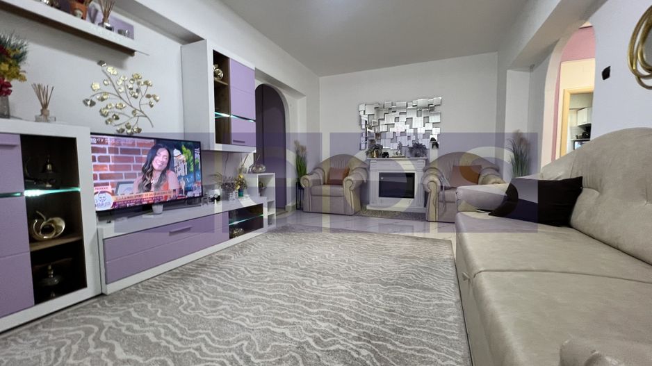 VANZARE 2 CAMERE | SEMIDECOMANDAT | ZONA 1 DECEMBRIE 1918 - Poză 1