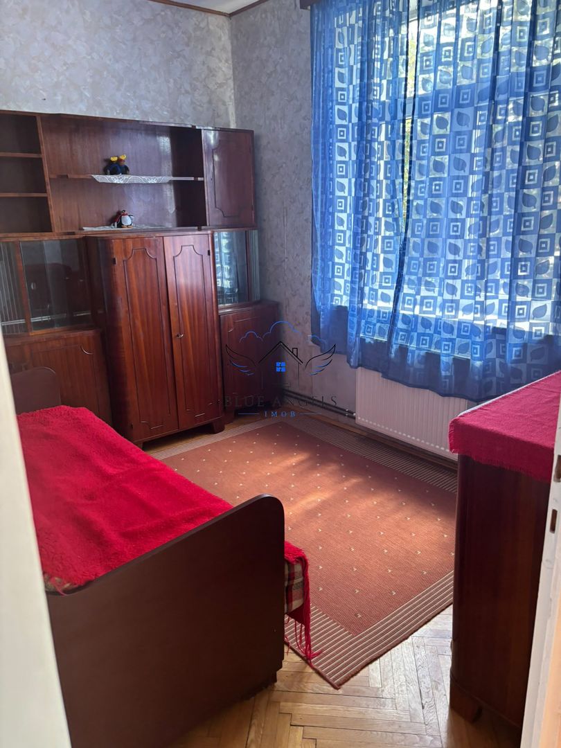 Apartament cu 3 camere – zona centrală - Poză 4