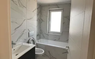 Apartament cu 3 camere de inchiriat in Cosmopolis - Poză 11