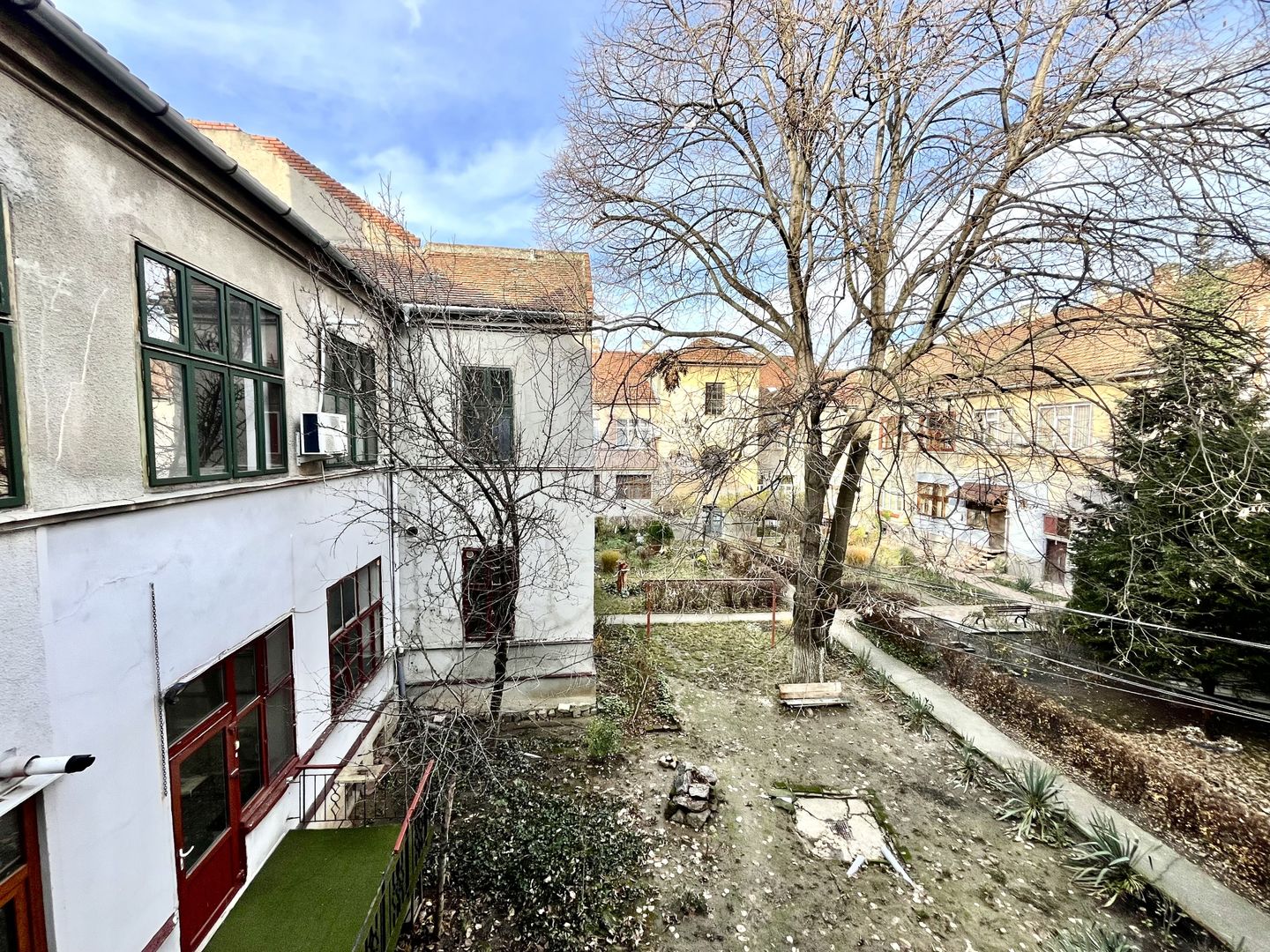 Un apartament care îți oferă orașul la un pas și vedere la Bega - Poză 20