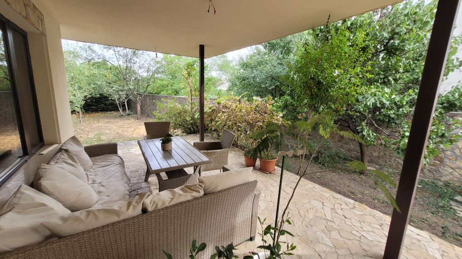 🏡 Casă individuală în Ronat – 6 camere, garaj dublu, finisată modern✨ - Poză 4