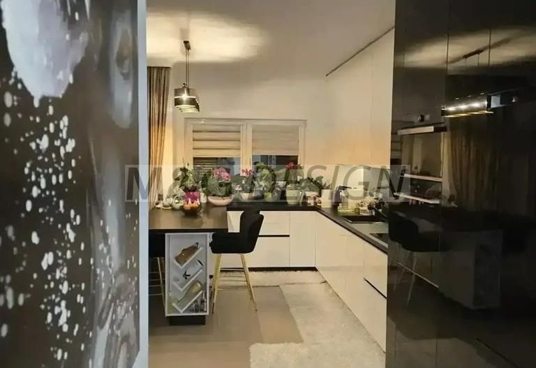 Apartament 3 camere  Dumbravita  etaj 1 - Poză 4