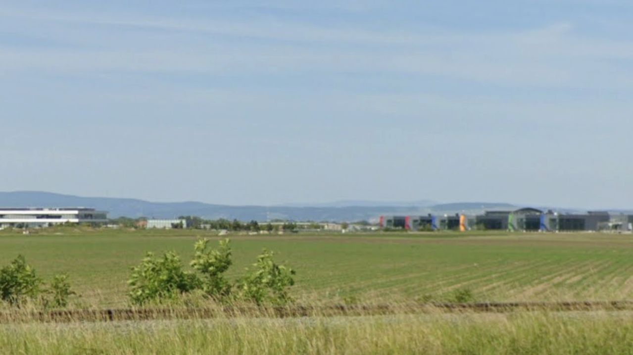 Lot teren zona in dezvoltare, aeroport Brasov - Poză 4