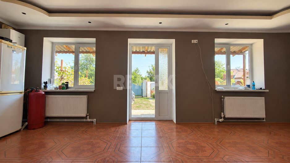 CASĂ DE VÂNZARE – 80 m² | 2 CAMERE + LIVING | 13 ARI | RUSENI ANENI NOI - Poză 10