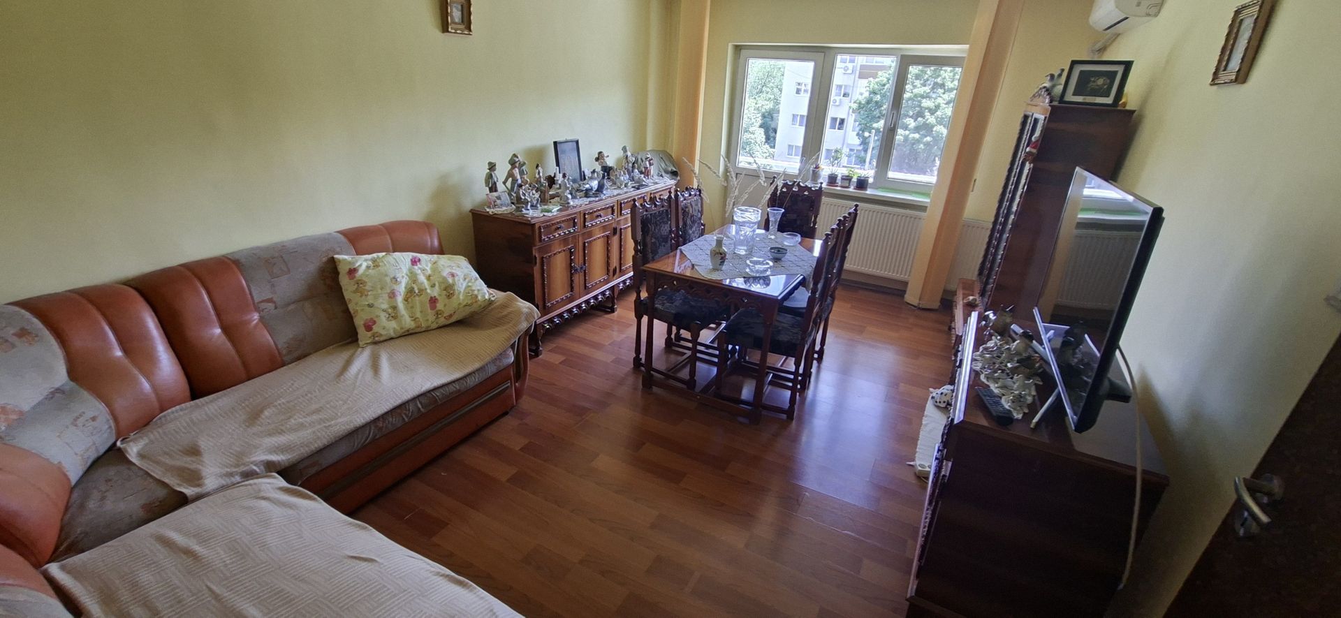 Apartament decomandat 3 camere - zona Torontalului - Poză 1