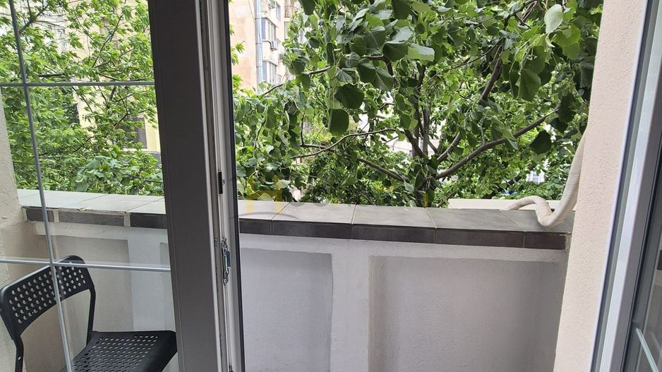 Inchiriere Apartament 3 camere disponibil imediat Bld Decebal - Poză 12