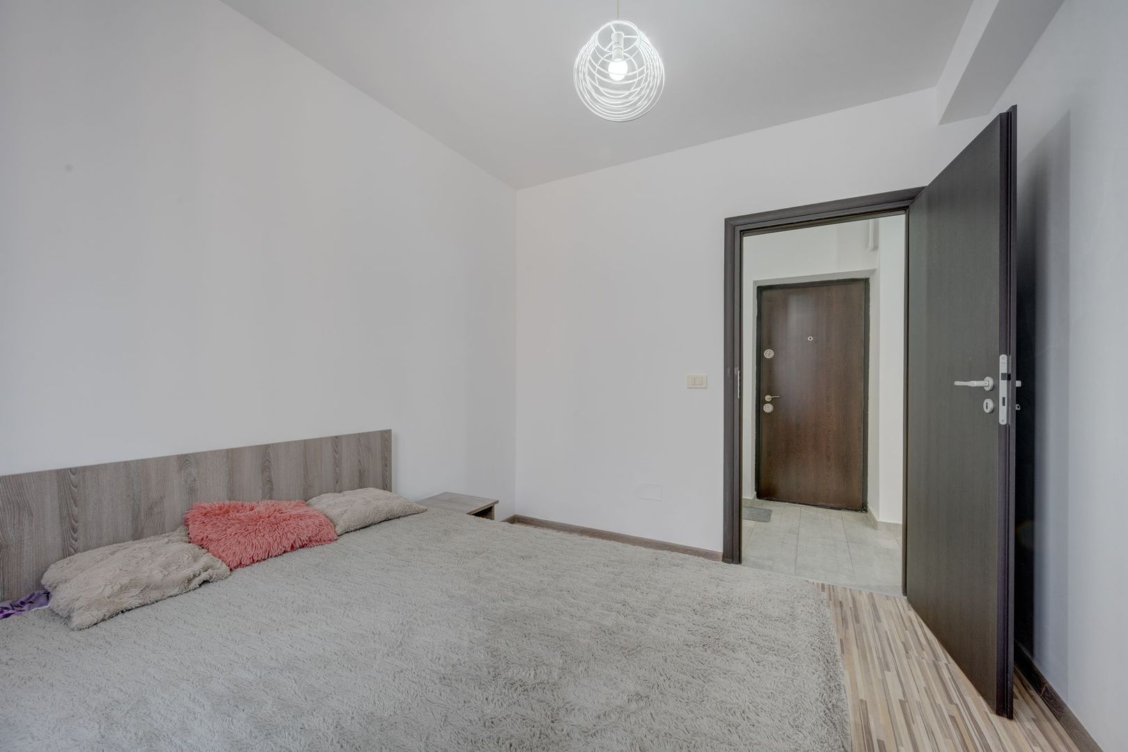 Apartamentul Cochet cu 3 cam. in Tineretului 24 !Mob/Utilat ! - Poză 4