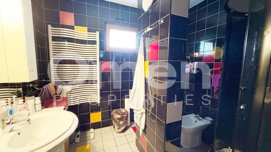 Apartament 4 camere de vanzare , Bulevardul Bucuresti - Poză 8