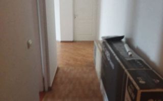 BRASADAS vinde ap 2 cam etaj 2/3 zona CENTRALA. - Poză 2