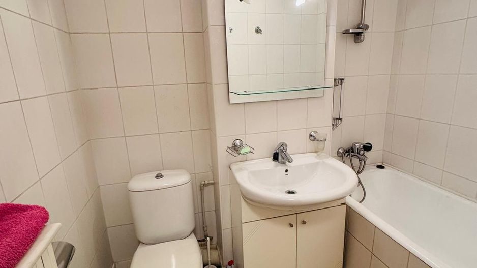 Apartament cu 3 camere de vanzare Drumul Taberei - Poză 8