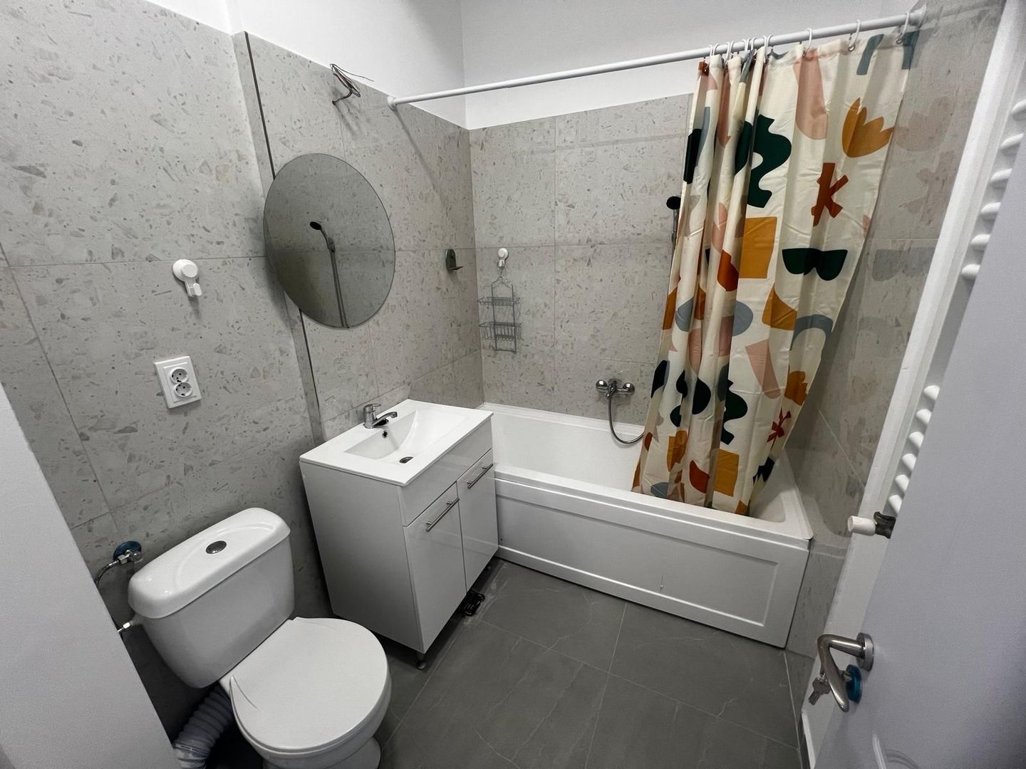 GARSONIERA BRAGADIRU, PRIMA INCHIRIERE, PRETABIL FILMA - PUNC DE LUCRU - Poză 7