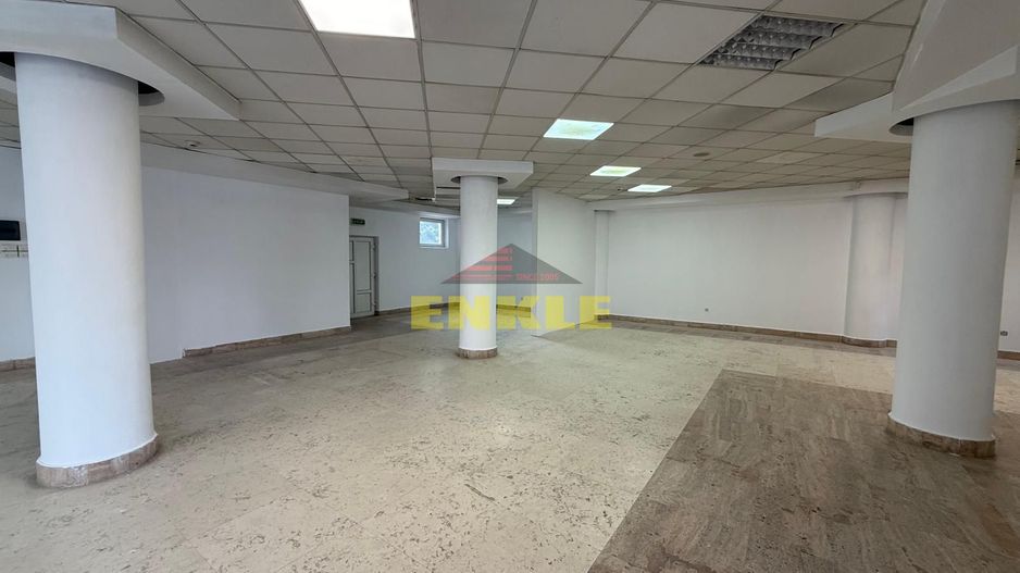DE ÎNCHIRIAT – CLĂDIRE ÎN ZONĂ ULTRACENTRALĂ - Poză 3