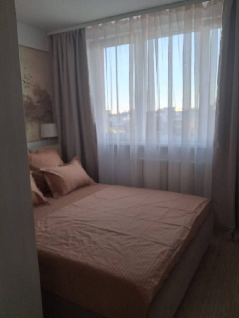 Apartament 3 camere de vanzare - Poză 2