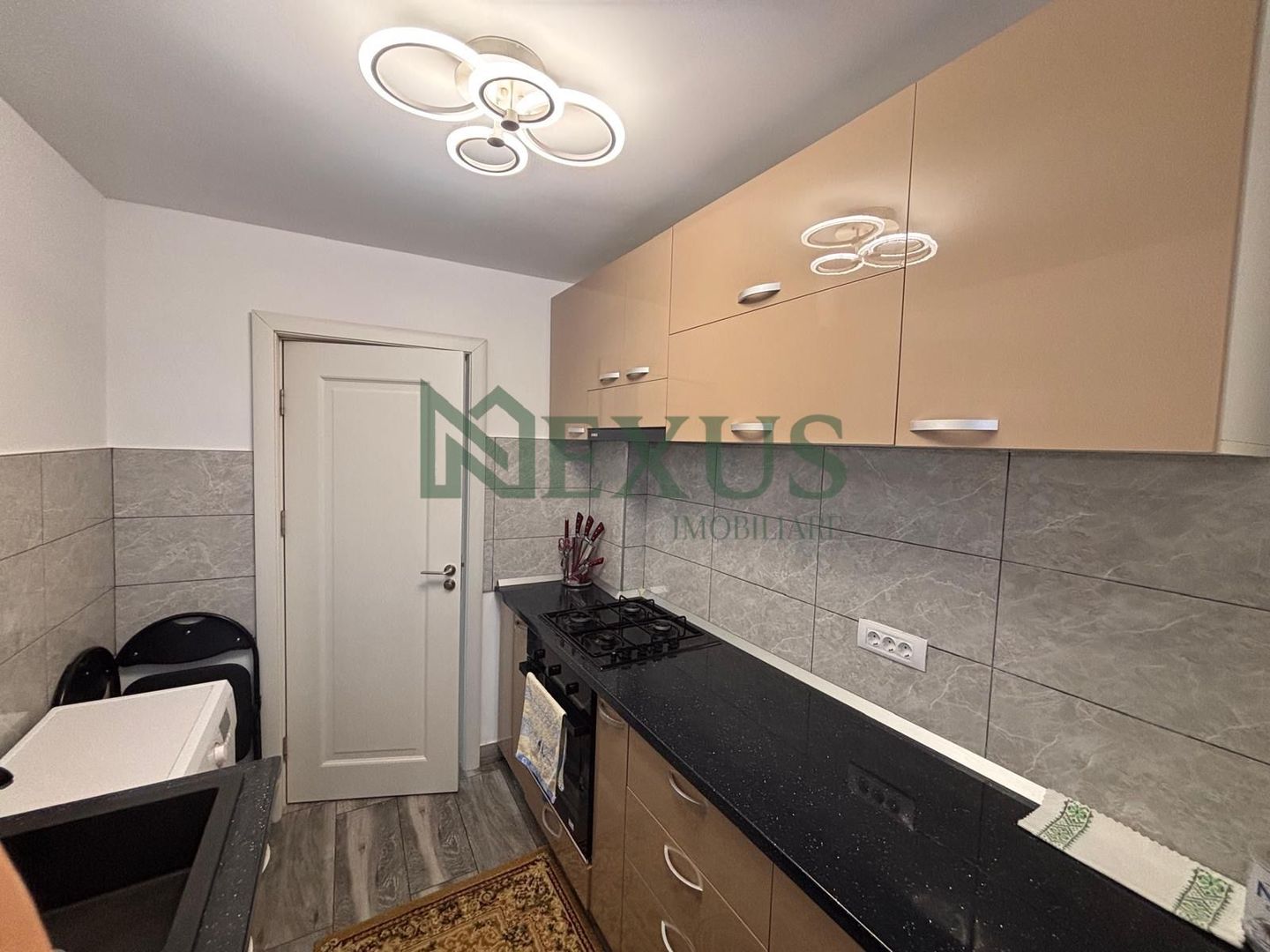 Apartament cu 2 camere, renovat complet, str.Libertății, Moinesti - Poză 12