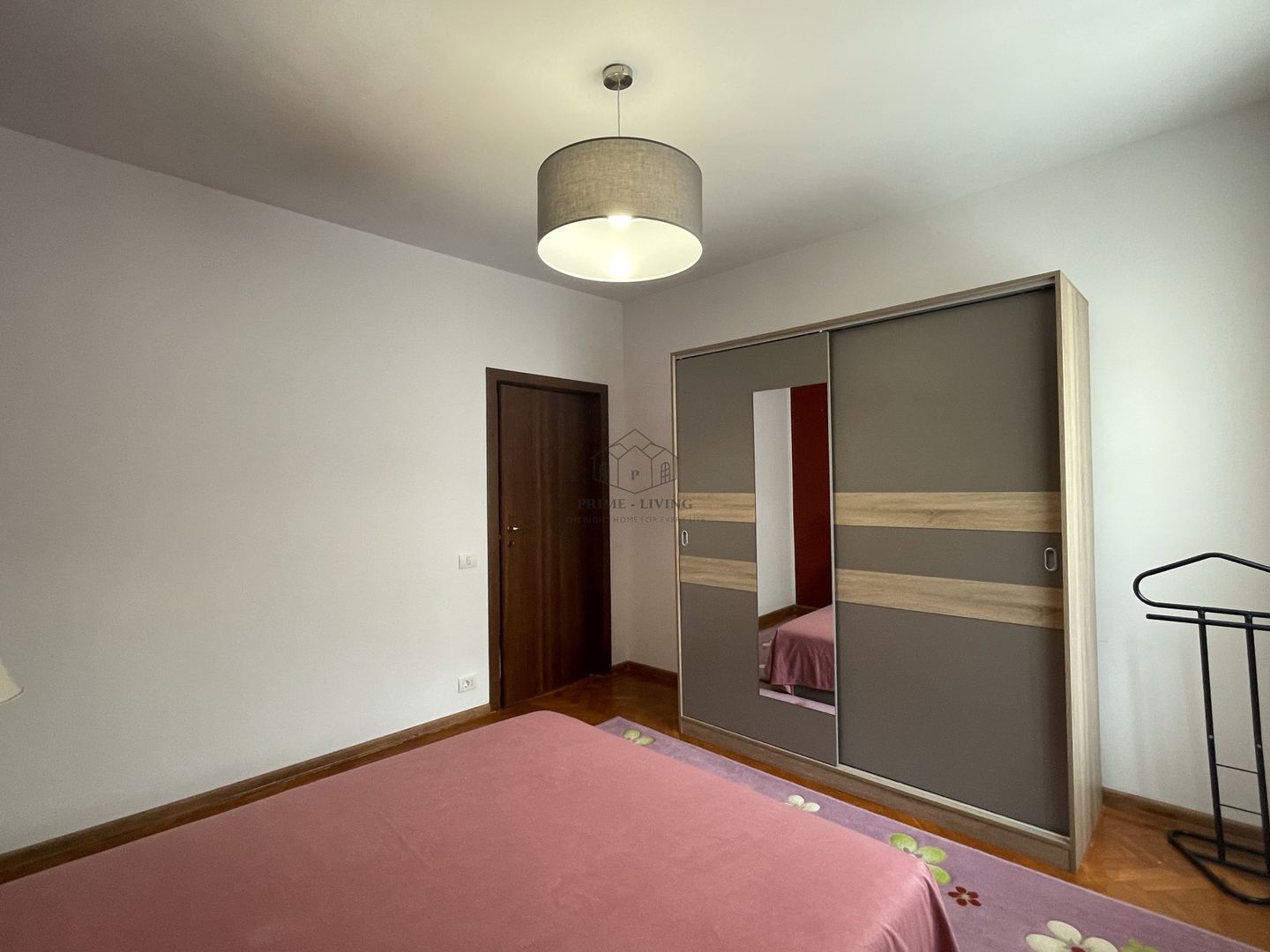 APARTAMENT CU 4 CAMERE NOU RENOVAT LA INCHIRIERE IN ZONA KISELEFF - Poză 9