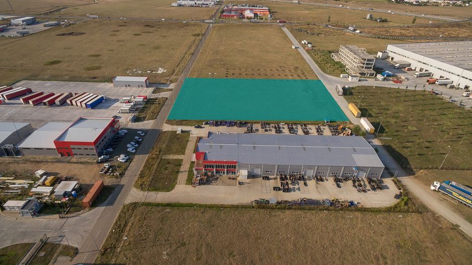 Teren de 7000mp pentru parcare TIR - Poză 1