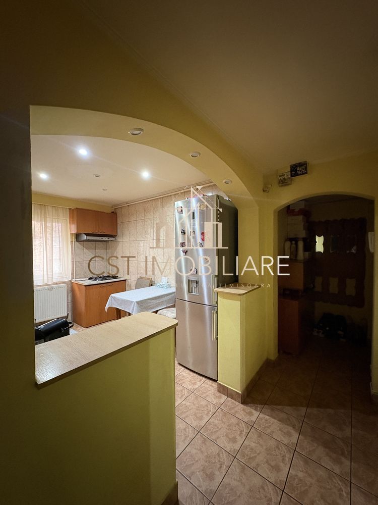 Aartament 2 camere decomandat,50 mp,etaj 2-Zona Modern - Poză 5