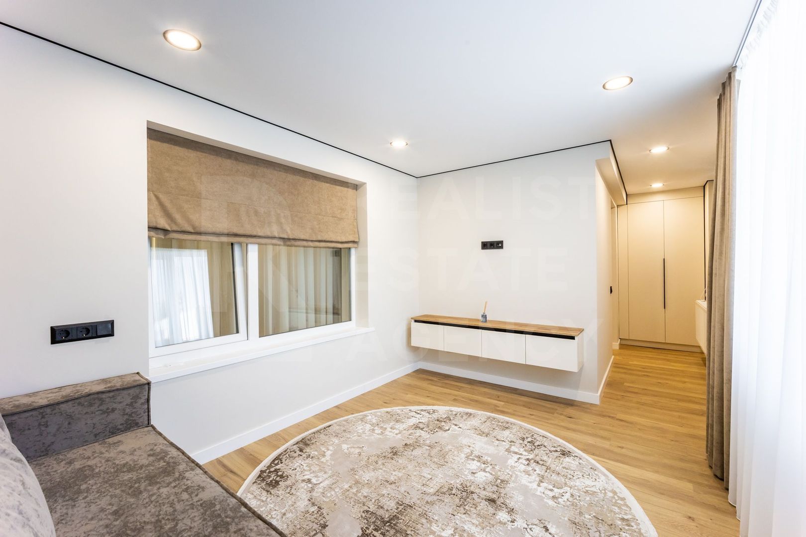 Vânzare, apartament 3 camere 56 mp, str. Mircea cel Bătrân, Ciocana - Poză 10