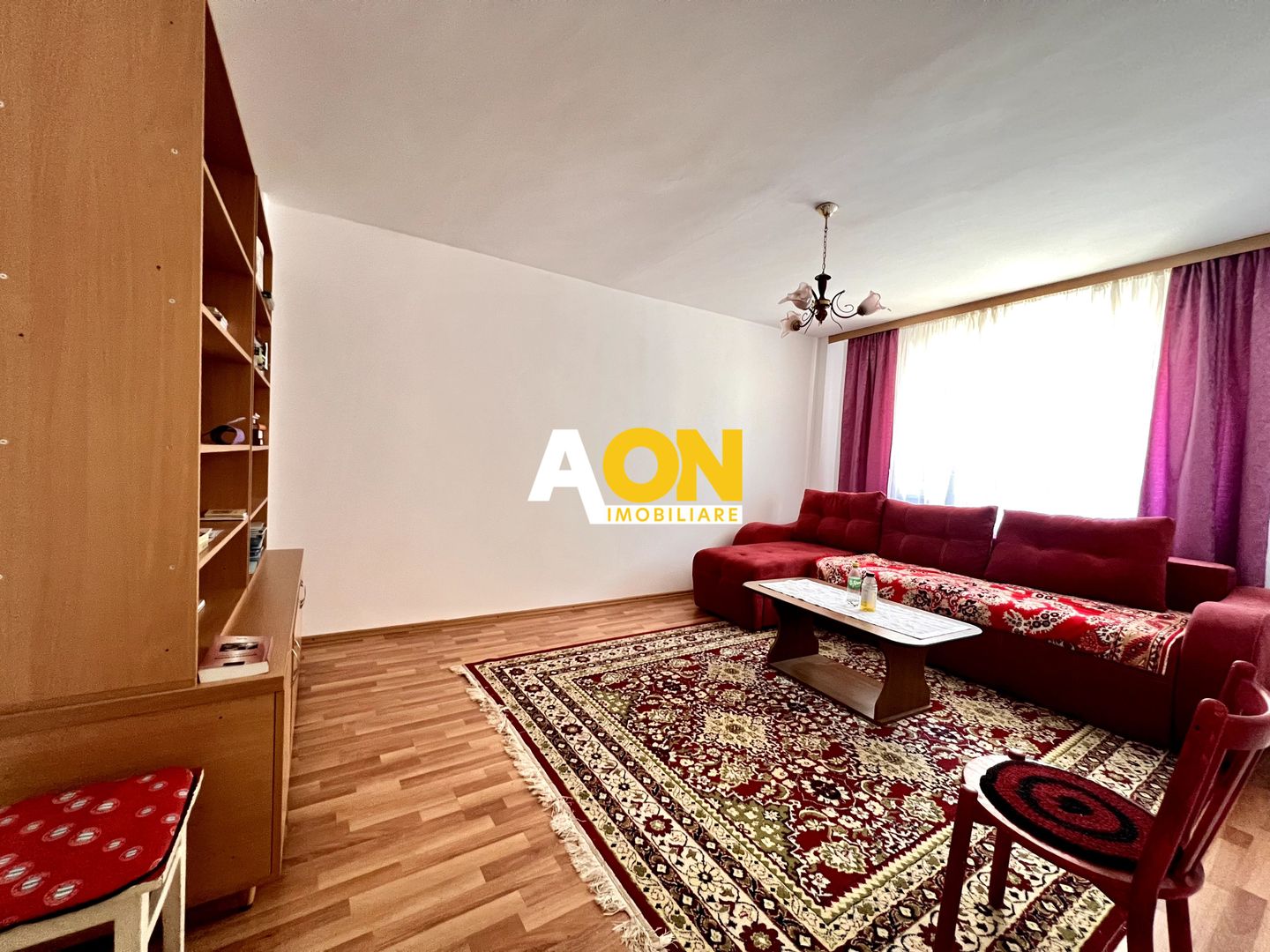 Apartament cu 3 camere Alba Iulia - Poză 1