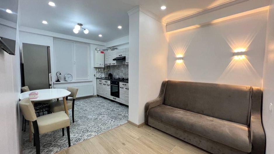 Apartament cu 3 camere de vânzare - Poză 6