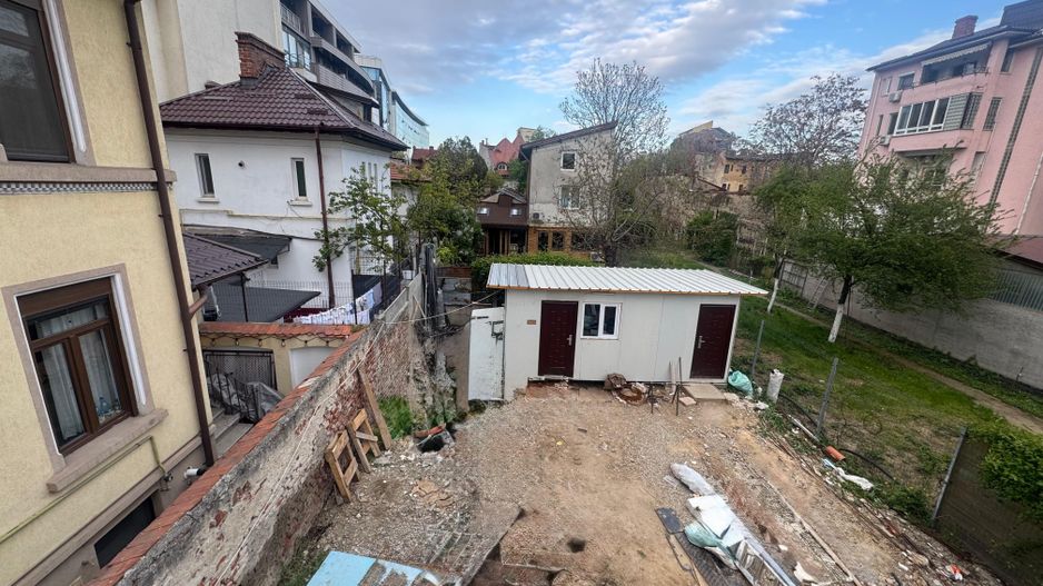 Vila solidă cu potential mutiplu 5 camere + teren || Piața Romană–Polonă - Poză 10