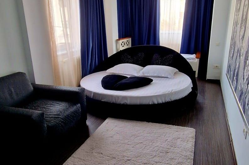 De vanzare: Imobil generos in Mazepa II – zona centrala - Poză 12