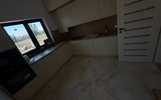 Complex de case in oriznt - Poză 4