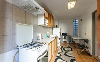 1 camera, curte, 42 mp, Andrei Muresanu, Zona Engels Bistro, Parcare - Poză 4