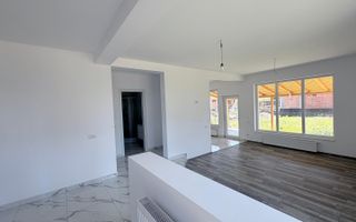 Casa Individuala - 5 camere - 2 bai - 468mp teren - Poză 3