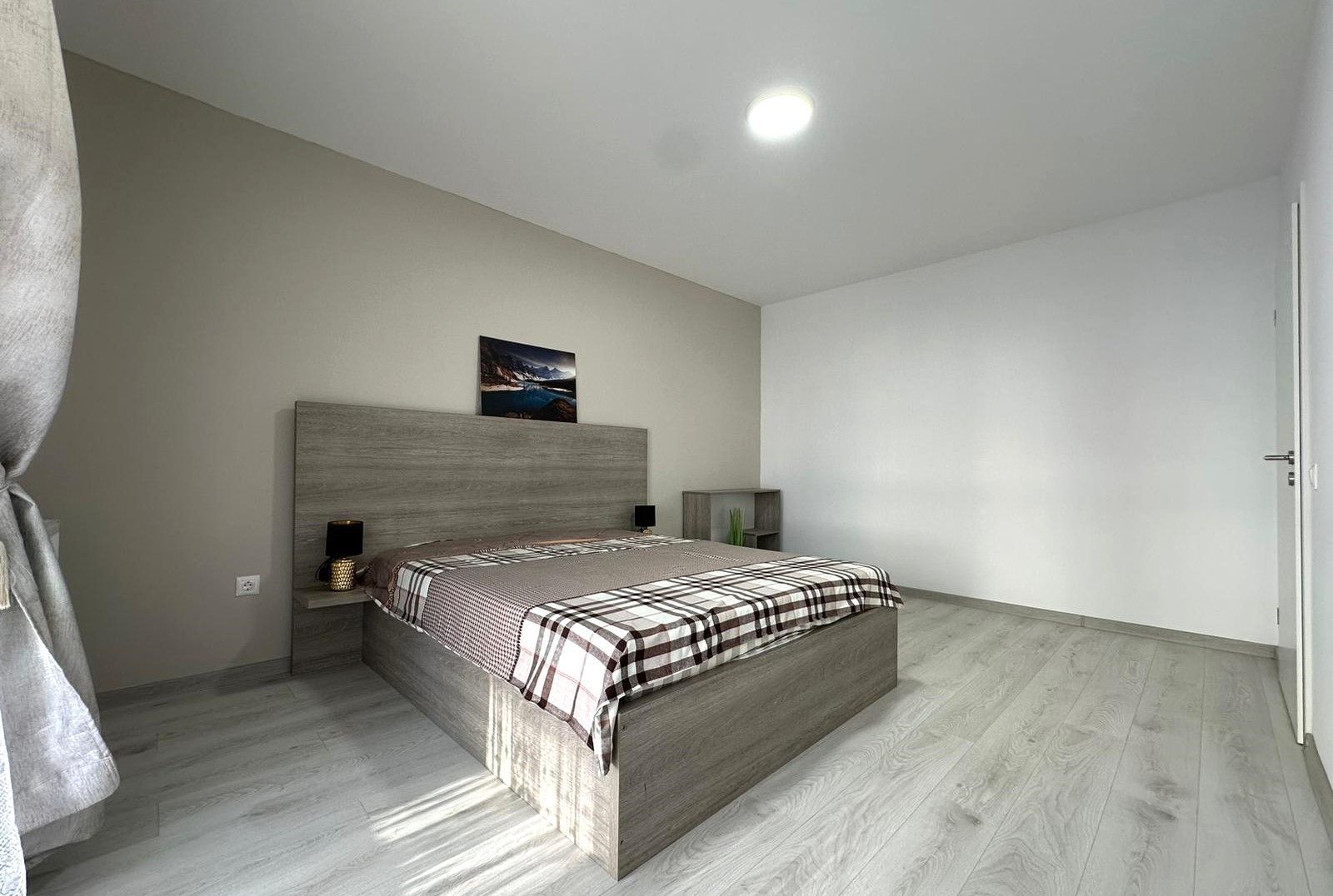 Vanzare apartament nou mobilat cu parcare si boxa Avantgarden 3 - Poză 13