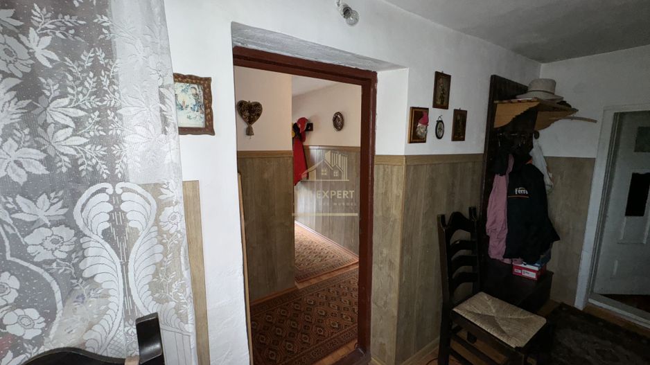 CASA 4 CAMERE, TEREN 604 MP, VOINESTI LERESTI, COMISION 0% - Poză 22