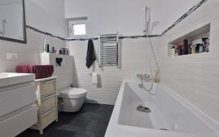 CASA MODERNA +  SPATIU COMERCIAL  AFACERE LA CHEIE - Poză 9