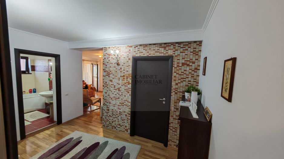 Apartament 3 camere | Parcare | Mobilat și utilat - Poză 4