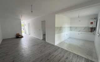 Sanmihaiu Roman, Duplex pe Parter, 3 camere,2 bai,terasa spatioasa - Poză 5