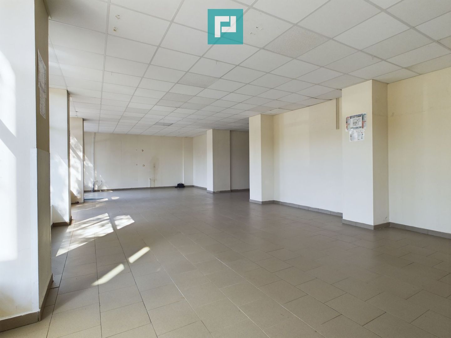 Spatiu comercial Micalaca - Poză 2