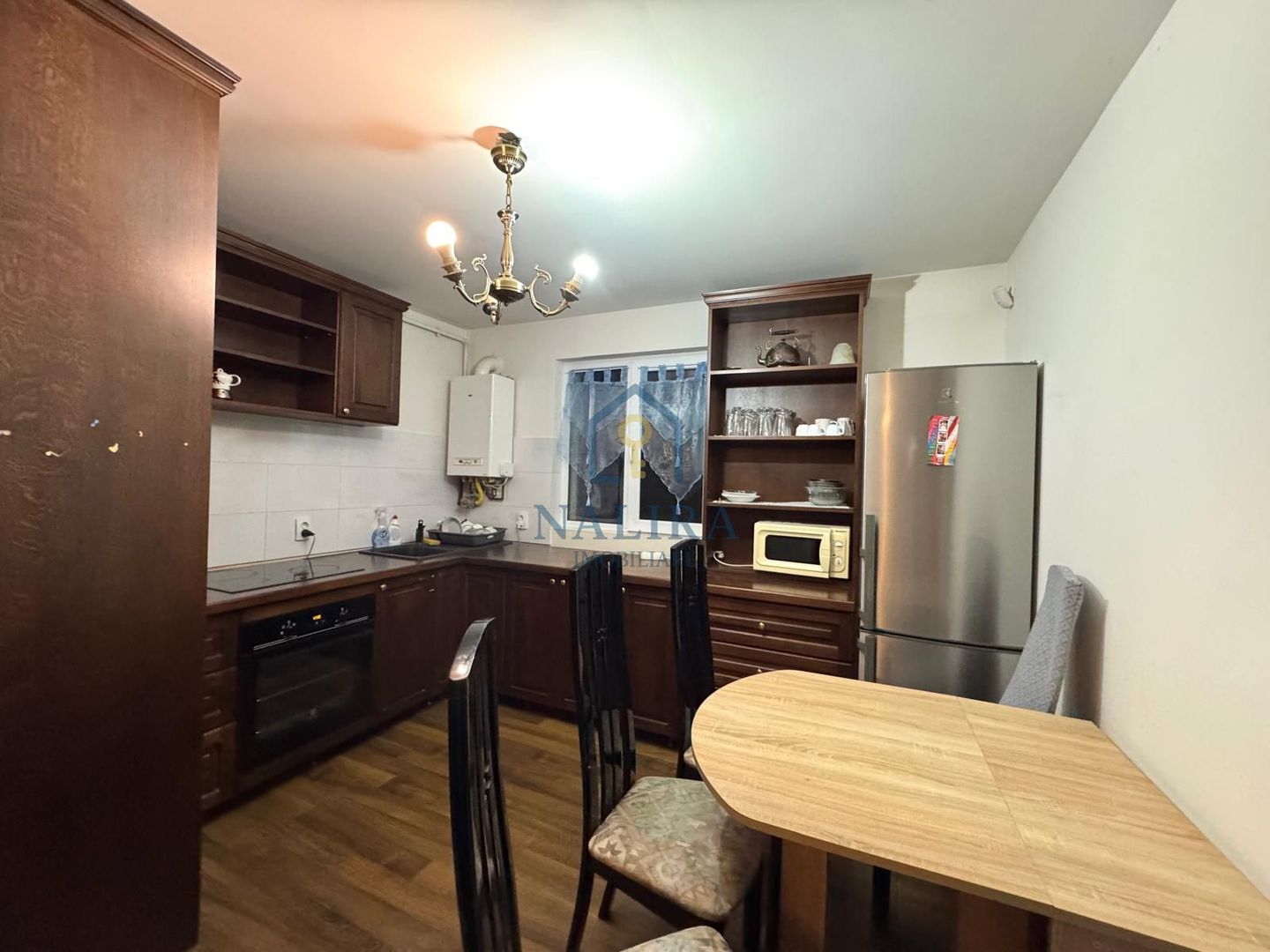 Chirie apartament 3 camere - Centrul Vechi - Poză 3