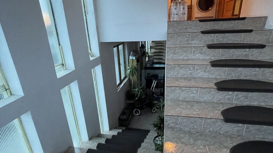 Casa S+P+E+M | 605 mp utili | 10 camere | 3 bucatarii | 4 bai | 3 terase | Garaj - Poză 38