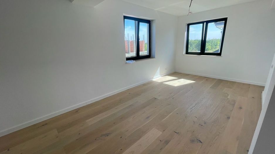 Casă Spațioasă și Elegantă în Corbeanca – 7 Dormitoare, Grădină Privată - Poză 6